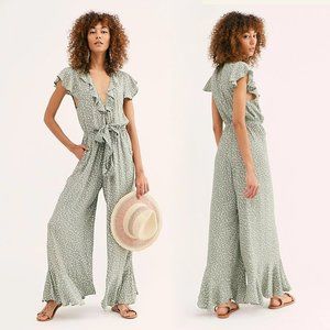 KIVARI Capri Jumpsuit in Sage Polka